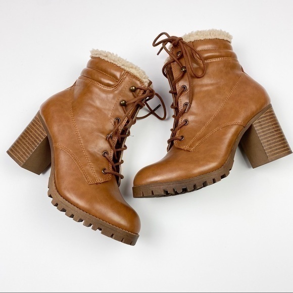 Jellypop Shoes - Cognac brown booties with Sherpa lining trim